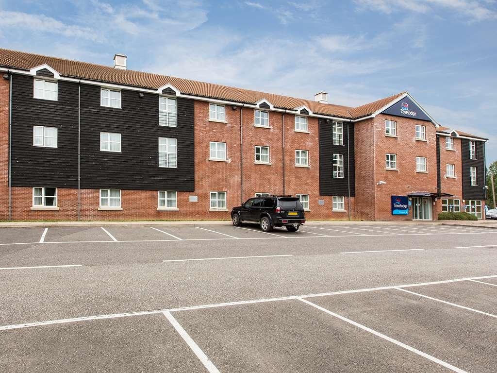 Travelodge Stansted Great Dunmow Exterior foto